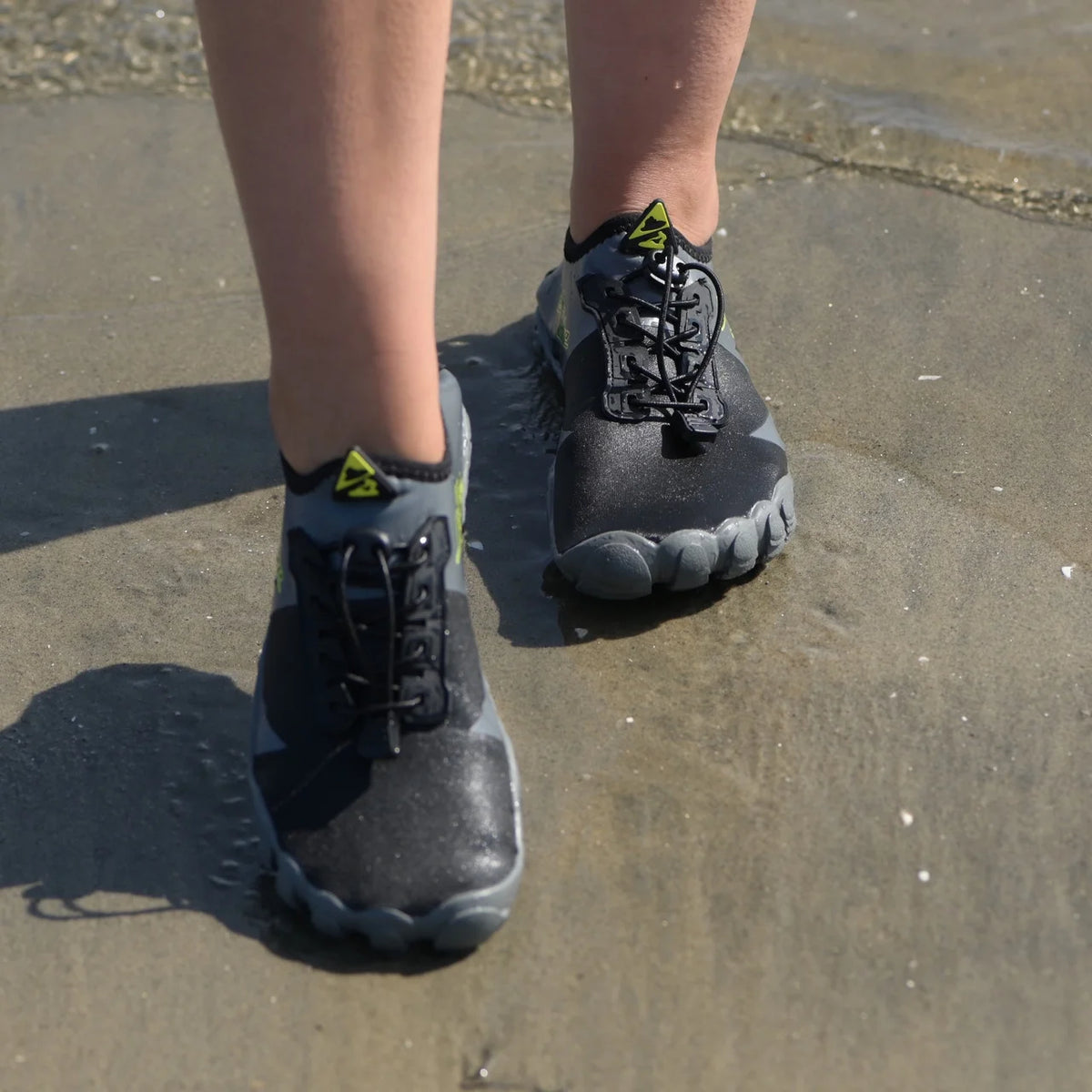 Neoprene Water Shoes with Rubber Sole H251