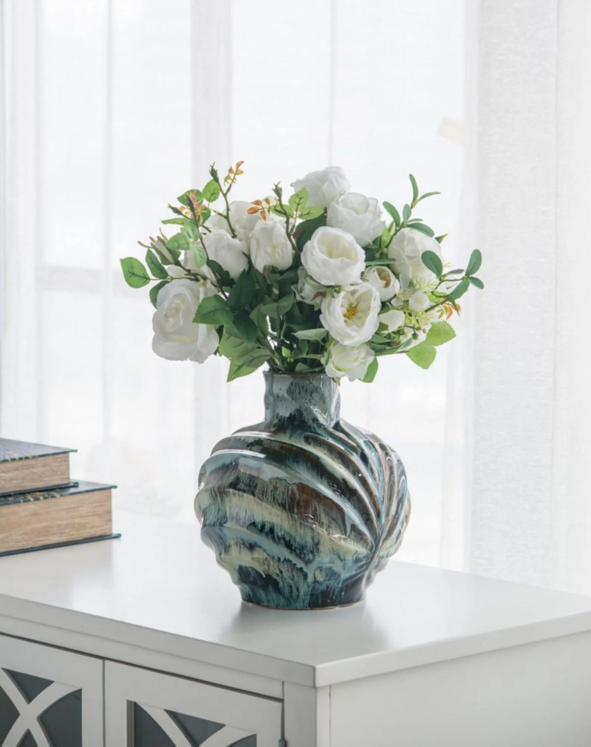 Glazed Curved Ceramic Accent Vase 11" Z7701