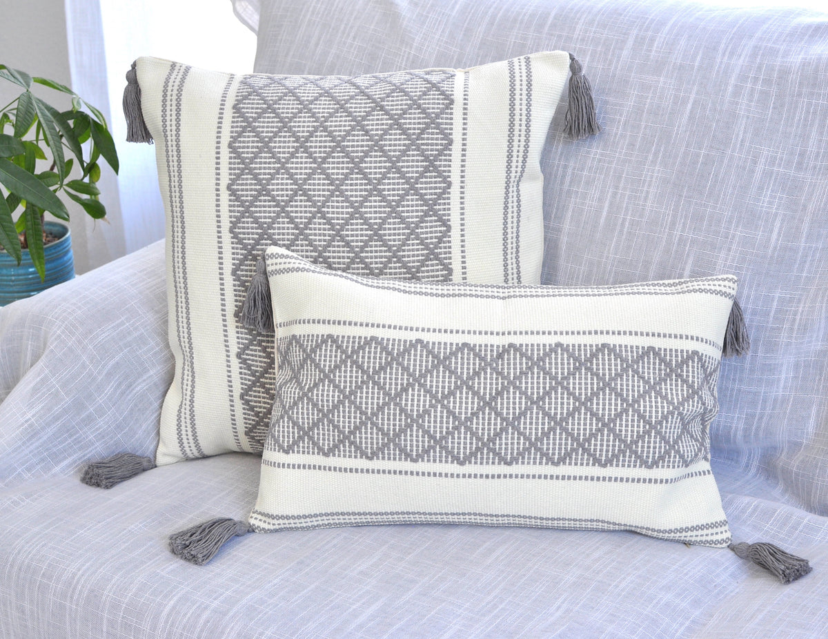 Gray 12x20 inch Set of 2 Checkered Lumbar Pillow Covers O66416
