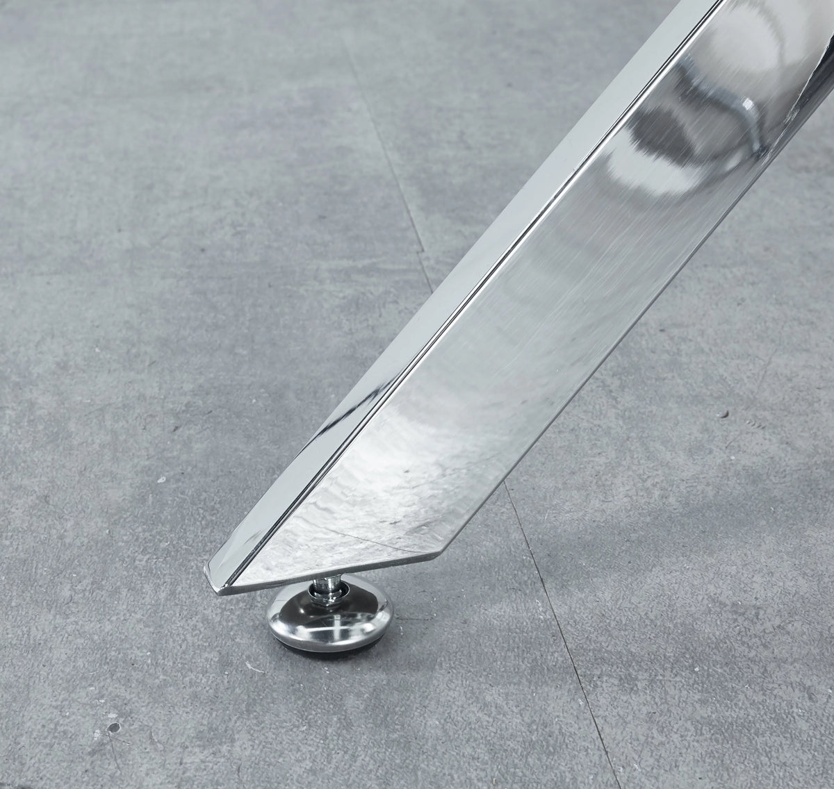 Silver Glass Dining Table 39.4" x 39.4" H462