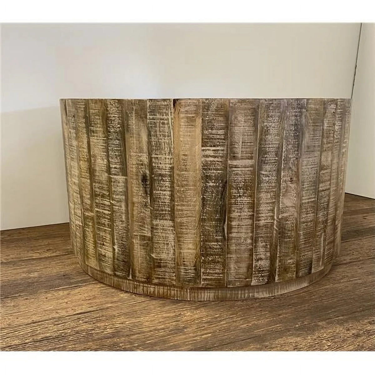 Rustic Round Stump Coffee Table W975637