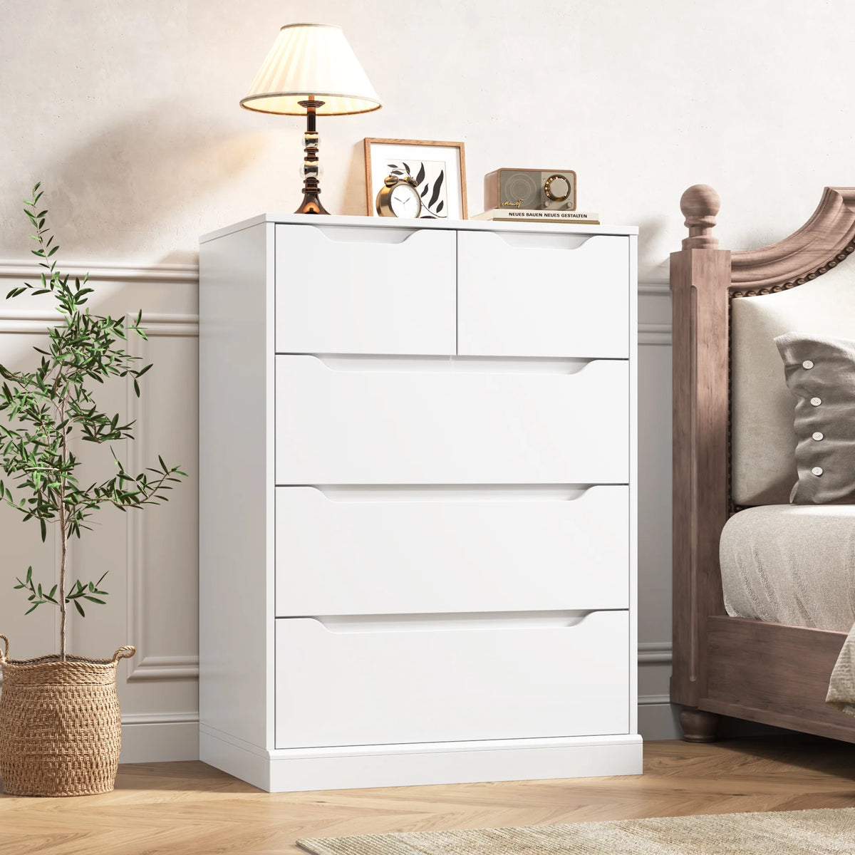White 5 Drawer Wood Dresser D73061