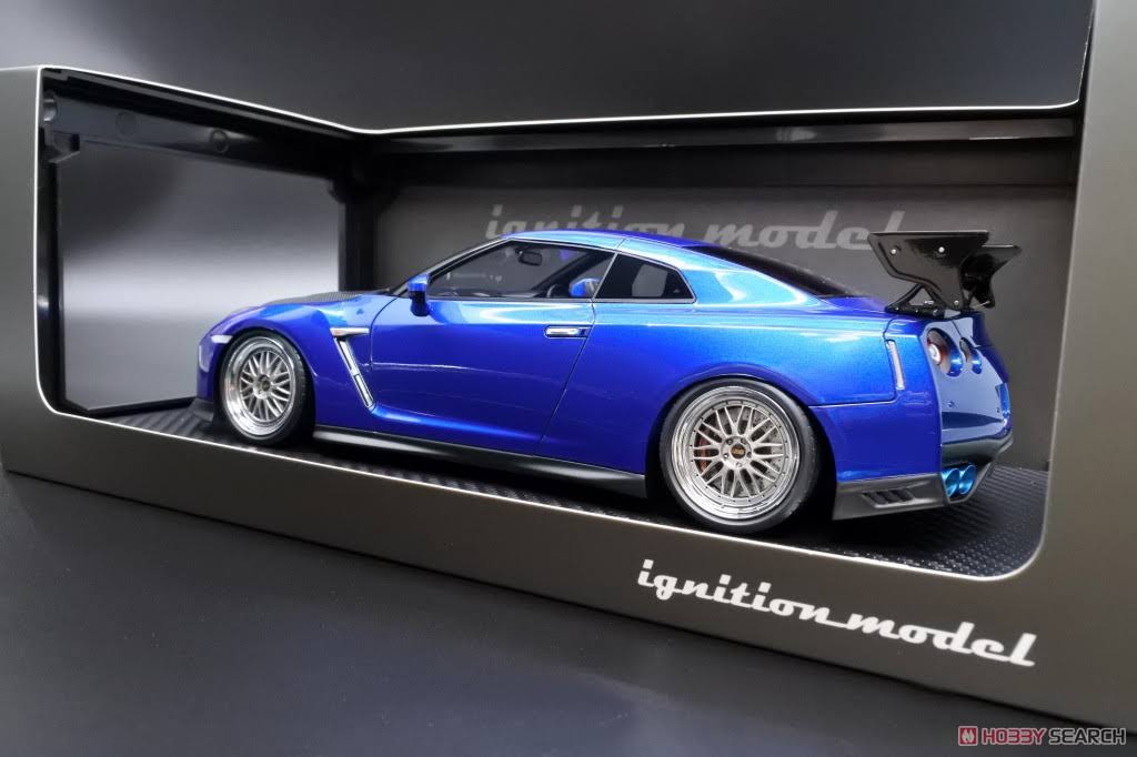 Blue Diecast Car H910565