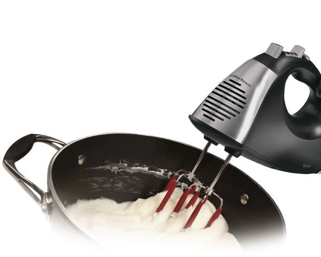 Hand Mixer with SoftScrapes Beaters C91782