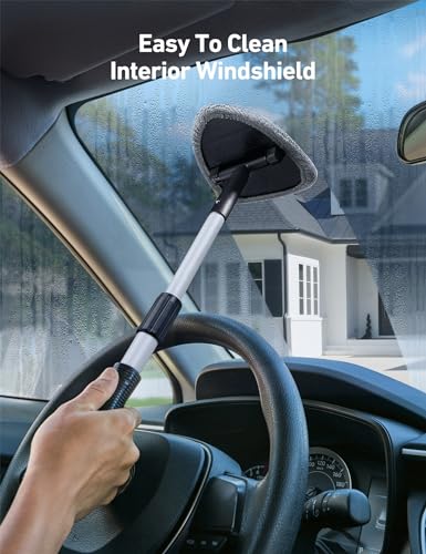 Windshield Cleaner with 4 Reusable Microfiber Pads and Extendable Handle N635760