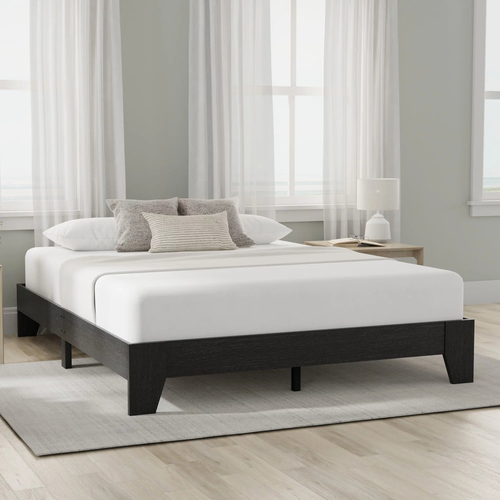 Queen Wood Platform Bed J3241