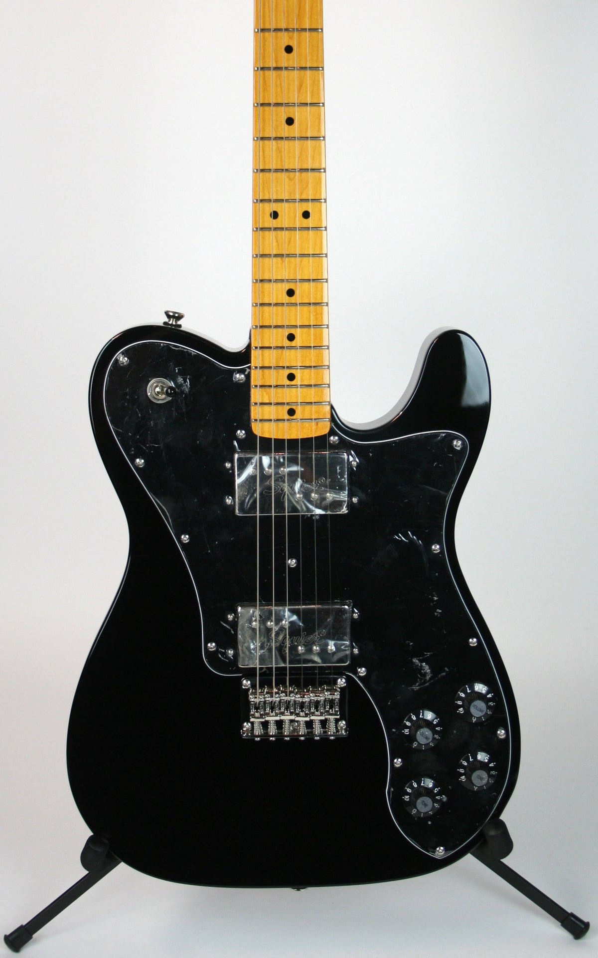 Black Electric Guitar D984047