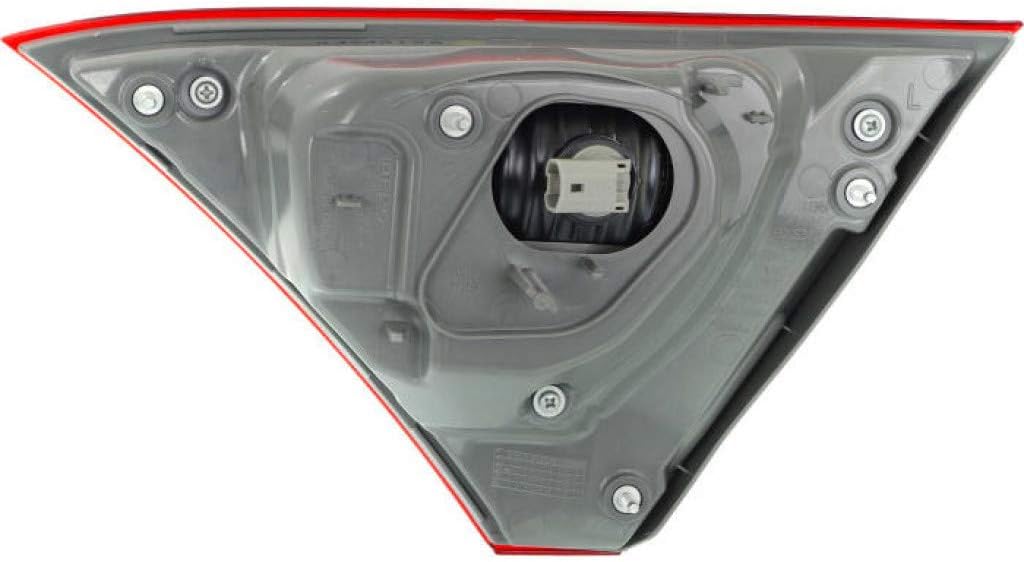 Toyota Camry Hybrid Inner Tail Light Assembly Pair M8938
