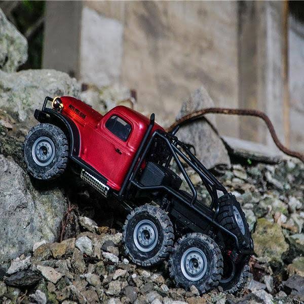 Red 6x6 RTR Crawler D581